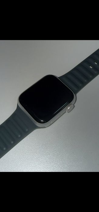 Продам apple watch se