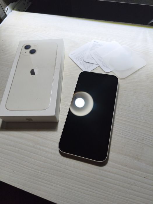 Apple iPhone 13, 128GB, Starlight – Пълен комплект, Като НОВ!