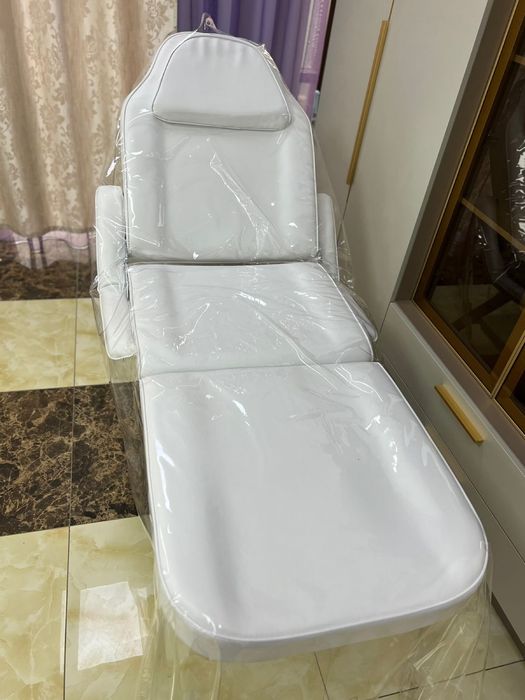 Кушетка косметолога