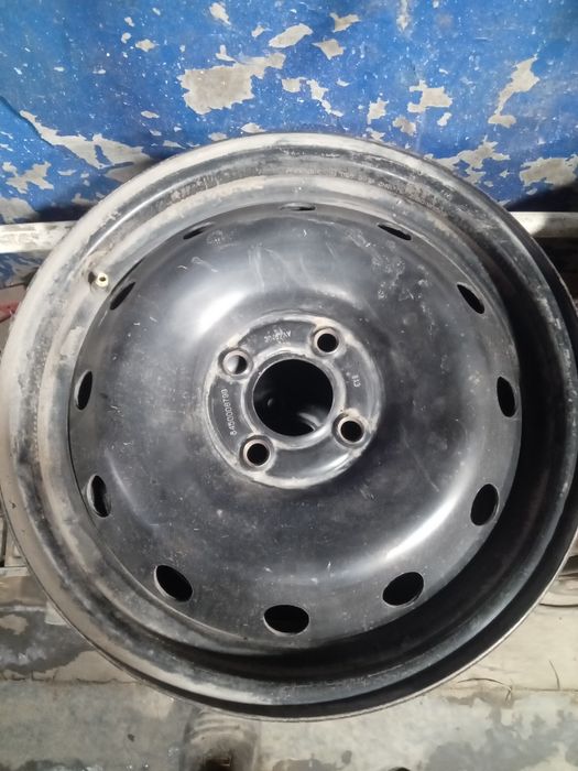 Диски железные ,ларгус, лада веста