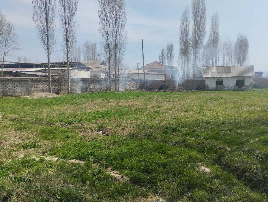 Yer sotiladi srochna