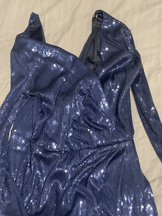 Платье вечернее с пайетками