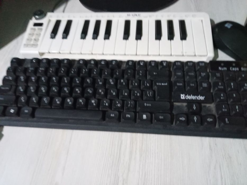 ovoz yozish studiyasi sotladi