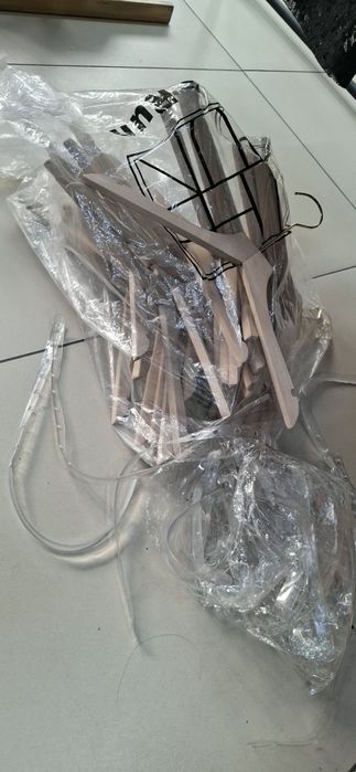 Продам зеркало, рейлы,плечики, ленты