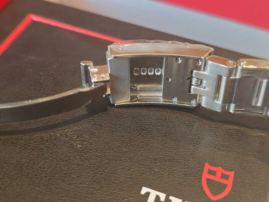 Tudor Black Bay 54 – 37 mm