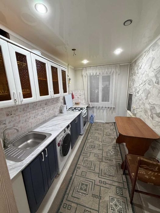 Продам 2 ком район Черемушки