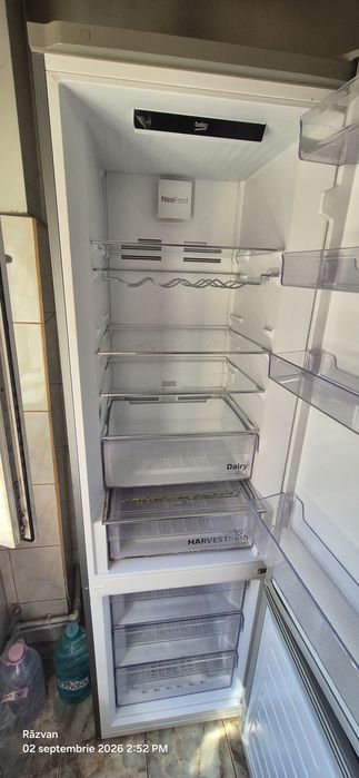 Combină frigorifică stare impecabilă,an 2022,se vinde apartamentul