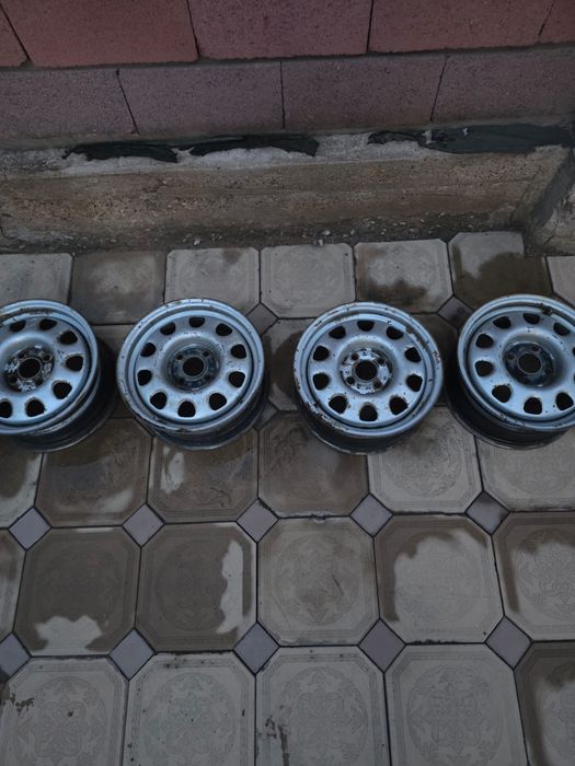 Диски             .