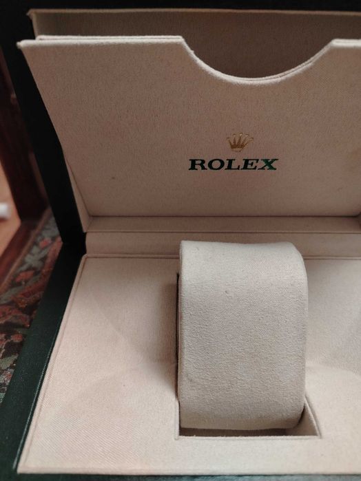 Продам коробку от часов Rolex, недорого