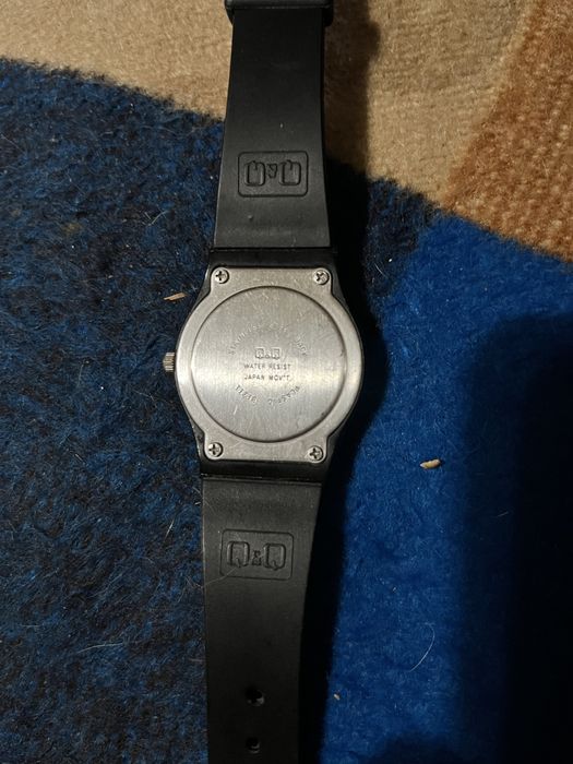 QnQ водоустойчив часовник