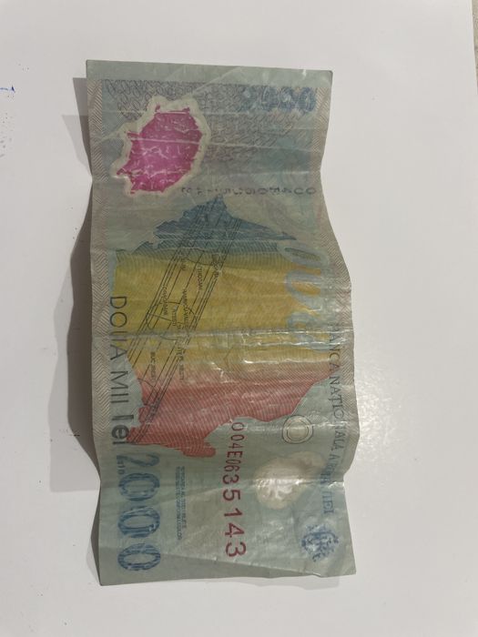 Bagnota de 2.000 lei cu Eclipsa