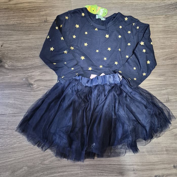 Продам новые платья для девочки