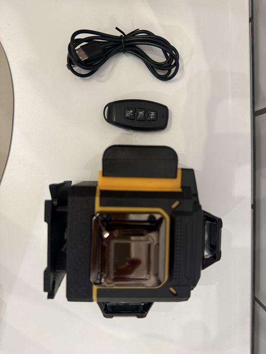 Nivela laser cu 16linii, noua, acumulator, telecomanda