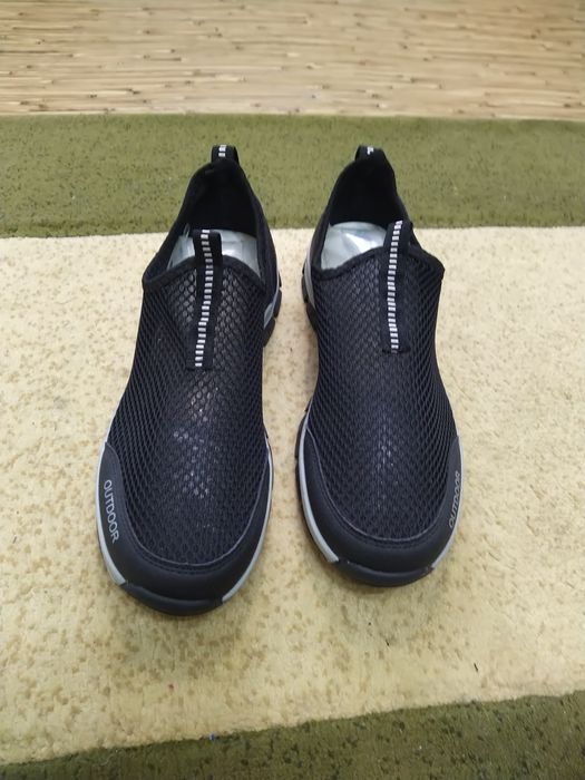 Продам кроссовки сетка