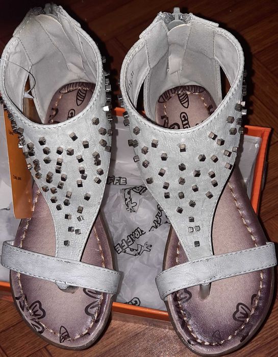 Детски сандали за момиче