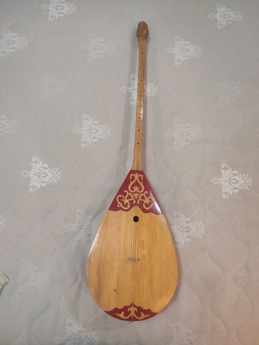 Продам    домбру
