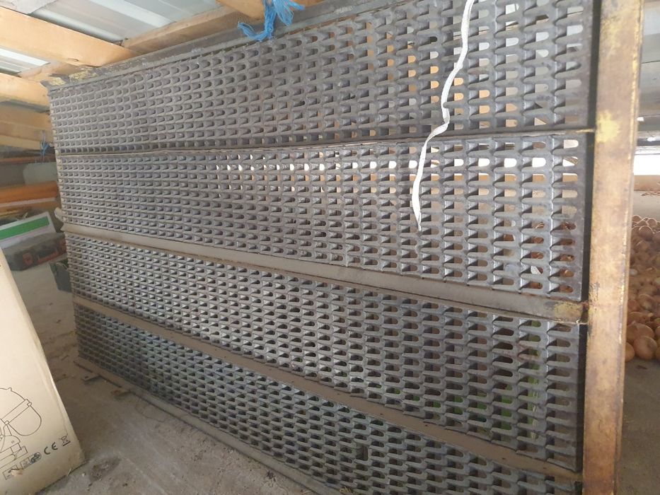 Vând sita de porumb