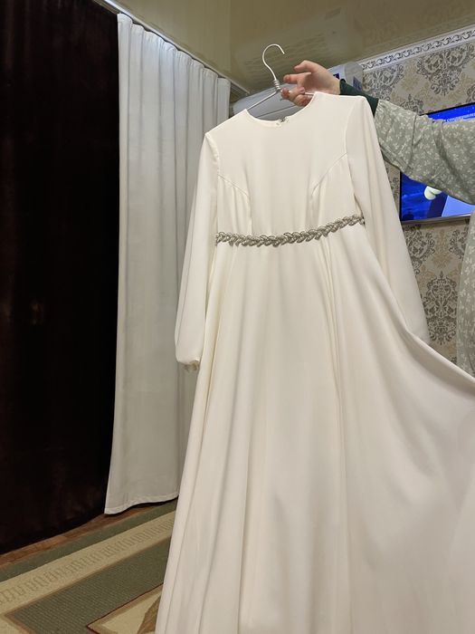 Продам свадебные платья