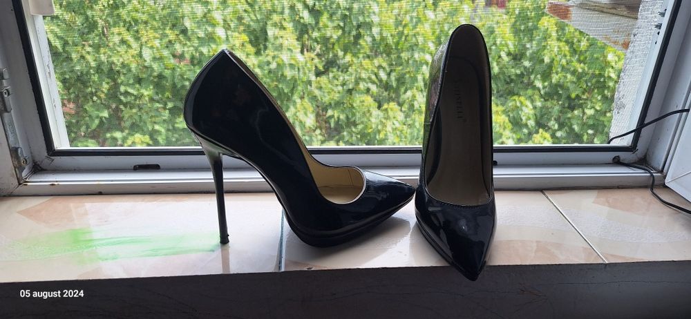 Pantofi dama Botinelli 37 noi