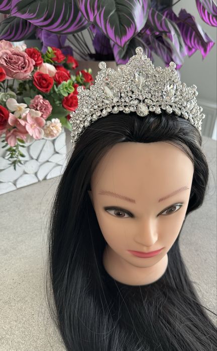 Diadema speciala pentru mireasa