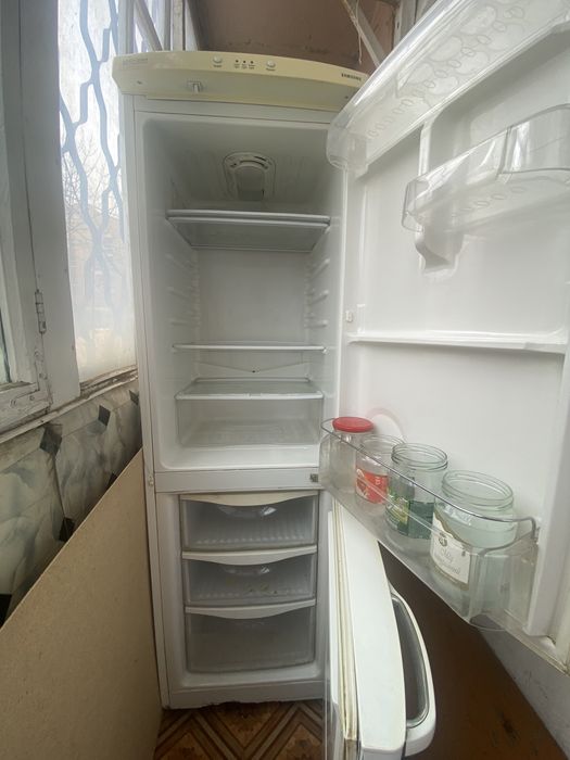 Продам холодильник, недорого