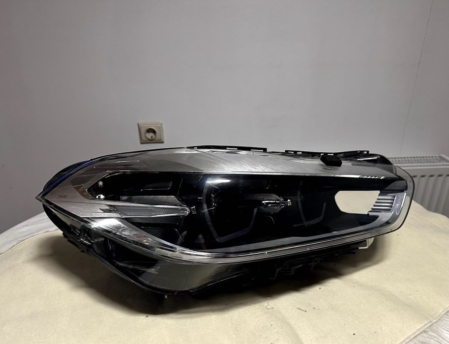 Десен фар BMW X2 F39 LED
