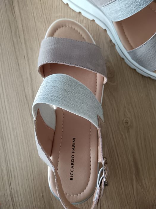 Сандали ест.кожа 38 номер