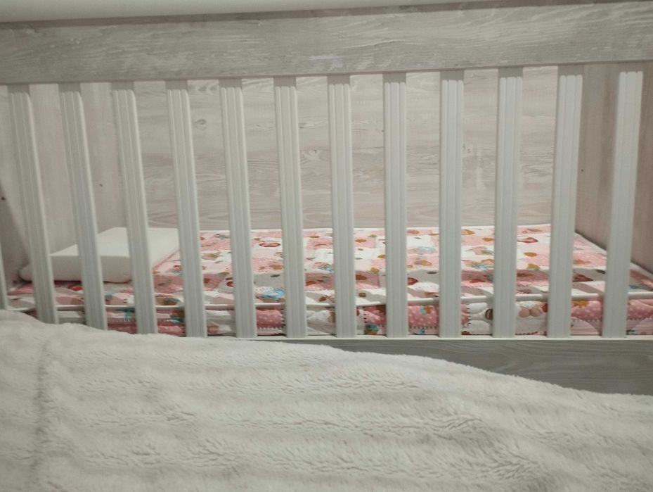 Dizain Baby Тони - Дървена кошара