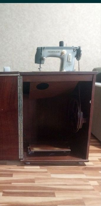 Продаю свои швейные машинки в кол- ве 3-х штук.