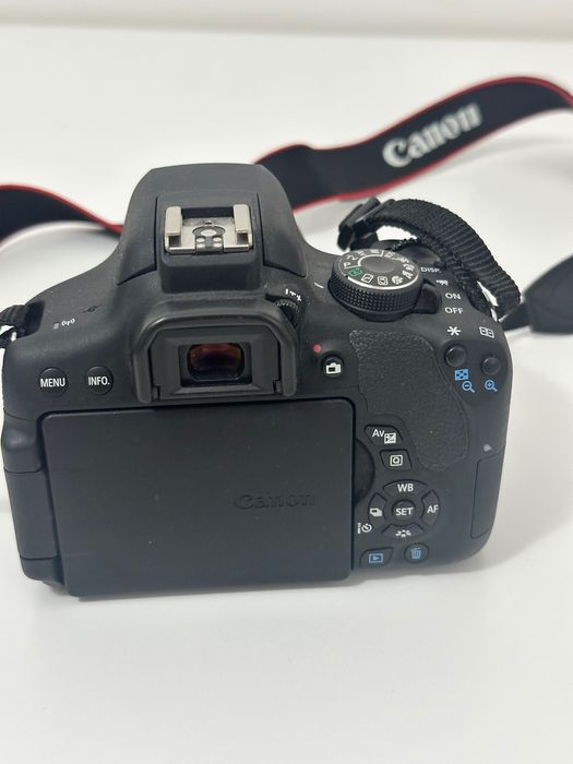 Vând Kit Complet Canon 750D – Ca Nou (Doar 7,150 cadre) + 2 Obiective