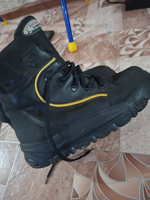 Продам обувь мужскую защитную