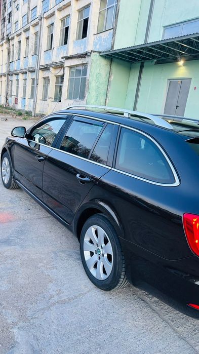 SKODA Superb 2013 — imagine 3