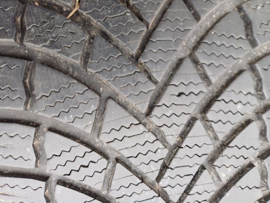 Гуми 225/40/18 Бриджстоун