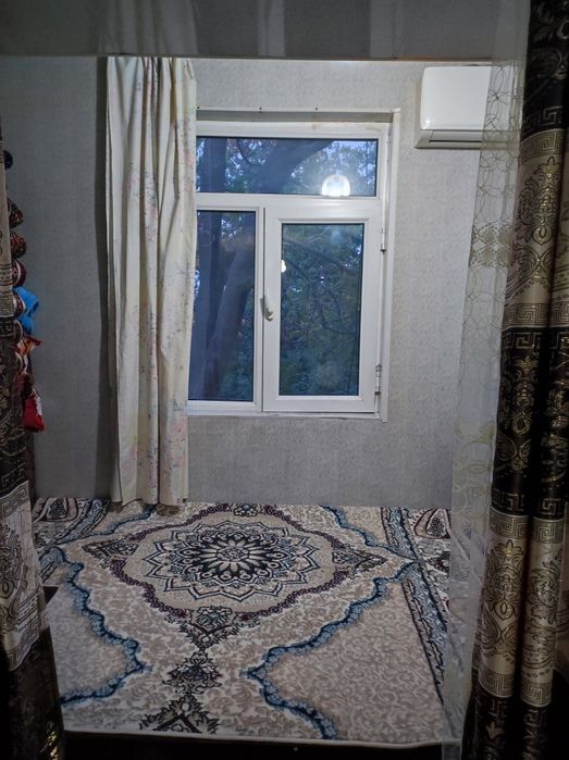 Продается 1 комнатная квартира в центре города Навой