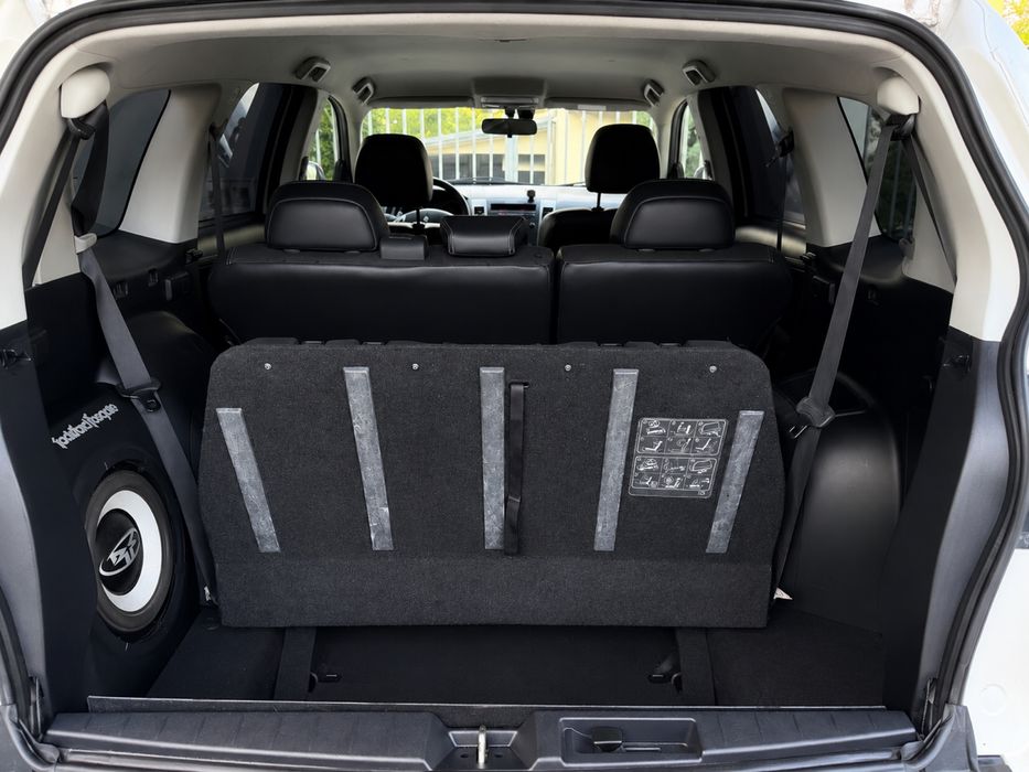 Mitsubishi outlander 2010 Automat 4x4 7 Locuri