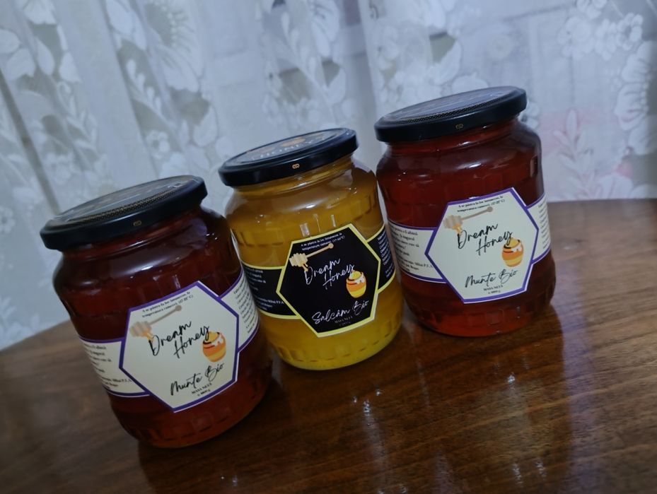 Miere BIO de salcâm și de mâna (poliflora de munte)