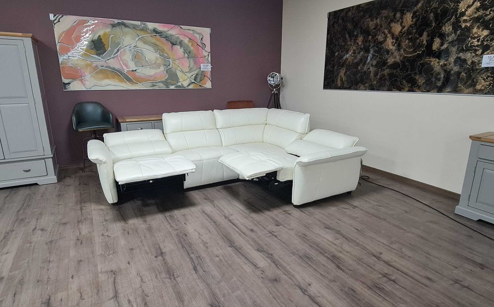 Кремав кожен ъглов диван "Cadenza" с електрически релакиращ механизъм