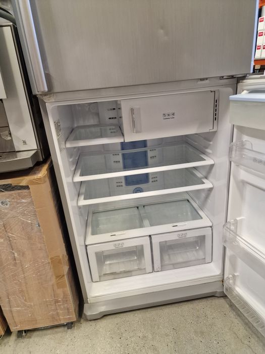 Хладилник samsung