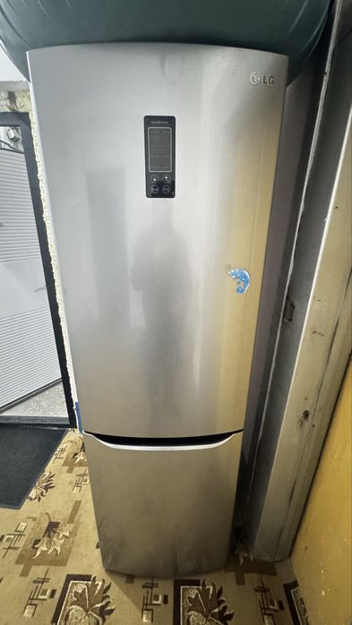 Холодильник LG!!