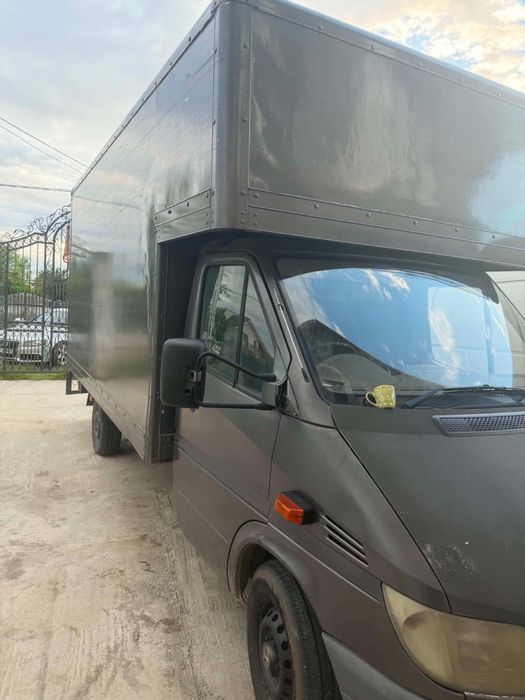 Sprinter volan pe dreapta