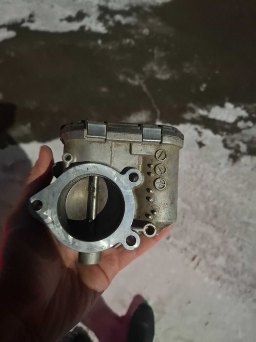 Дроссельная заслонка