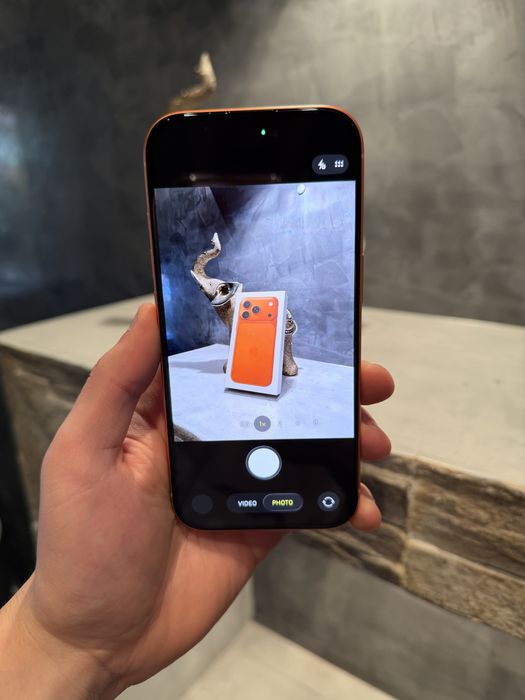 КАТО НОВ Iphone 17 Pro Orange 256 GB, 100% battery