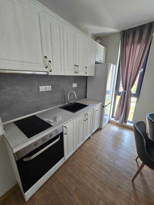 Дава се под наем Двустаен апартамент в Пловдив, Остромила - 67 кв.м за 800 € - Снимка #2