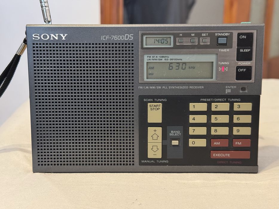 Radio Sony ICF-7600DS
