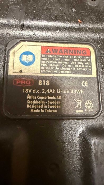 Incarcator PRO B1000 /Acumulatori B12