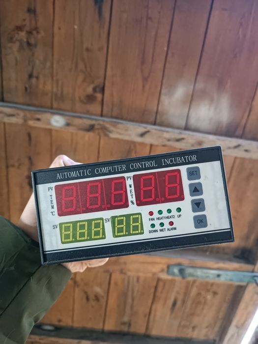 Электронный контроллер инкубатора