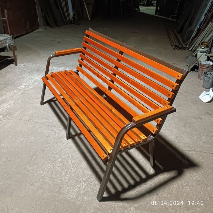 Парковая скамейка  длина 1,5м.