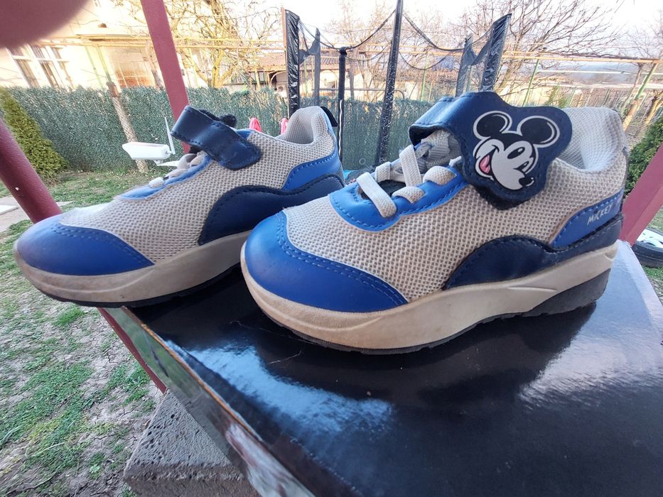 Кецове и маратонки за момче