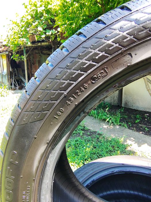Гуми  235/45/18 4бр. Nokian