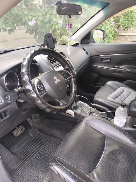 Mitsubishi asx 2013 года
